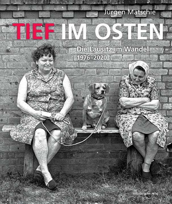 <b>Jürgen Matschie, </b><i>Tief im Osten. Die Lausitz im Wandel</i> 1976–2020, Halle: mitteldeutscher verlag 2020, 160 s.