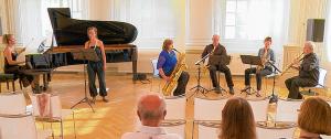 Pianistka Heidemarie Wiesnerec, spěwarka Walburga Wałdźic a kwartet modernsax berlin Foto: Michał Cyž