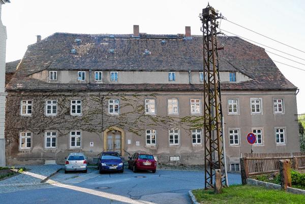 Bratrownja w Małym Wjelkowje. Tu wukubła so Küpper na pjekarja.&amp;nbsp; Foto: Lubina Malinkowa
