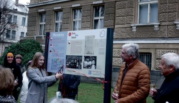 »Warnoćicy. Serbske slědy« – Kulturnohistoriska wučbna šćežka wo wukubłanju Serbow w powójnskim času