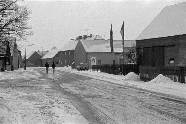 Wjesna dróha w Klětnom Foto: Jürgen Maćij