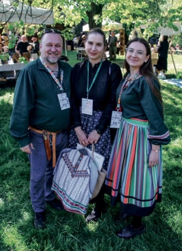 Szymon Bronimir Gilis, Justyna Michniuk a Karolina Lisek w aprylu 2025 na SLAVNI. Foto: Werner Měškank